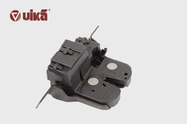 What are the common failures of a trunk lock?