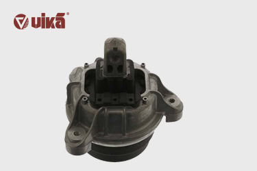 Common symptoms of cracking of an engine mounting rubber gasket