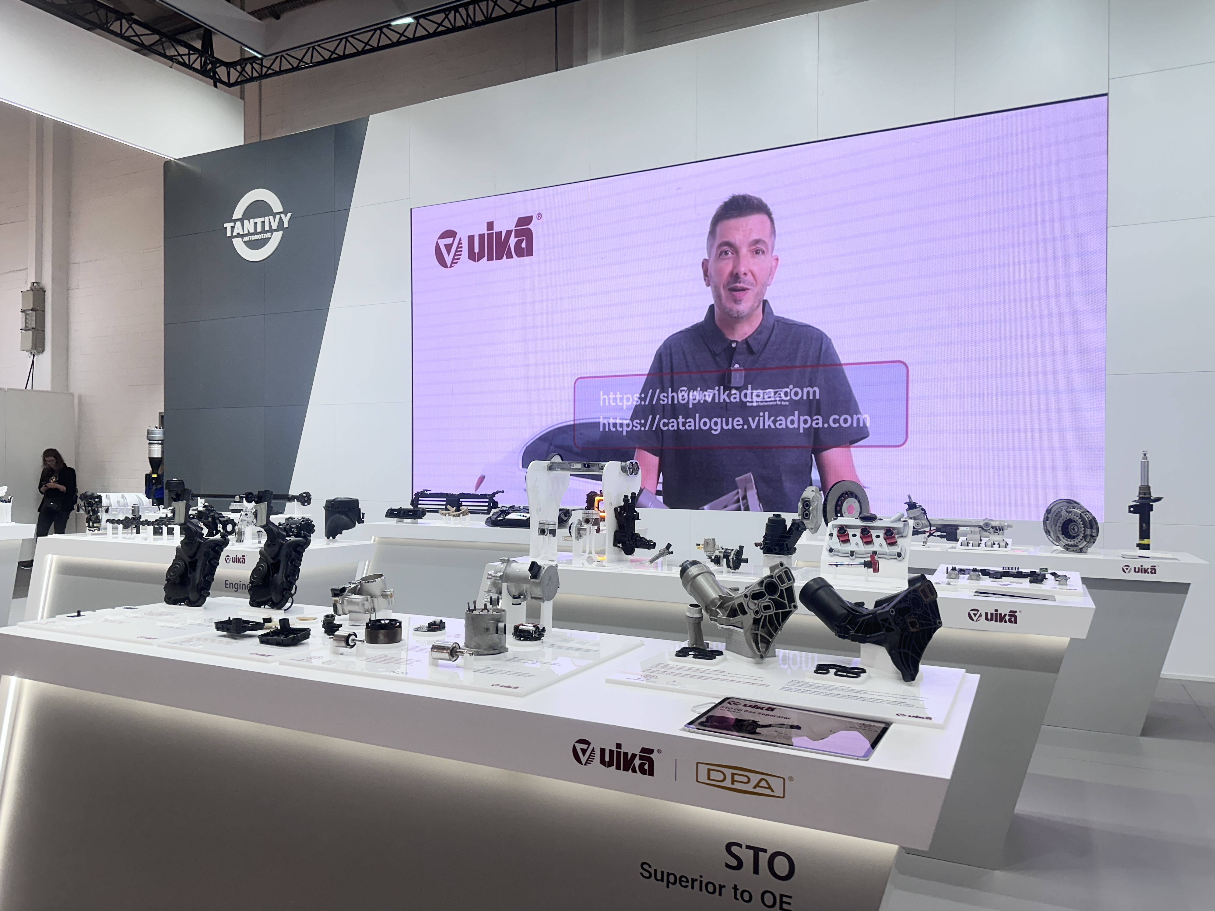 Witnessed by the whole word, vika DPA's automotive parts business for BMW & Mercedes-Benz models was launched grandly at Automechanika Frankfurt!